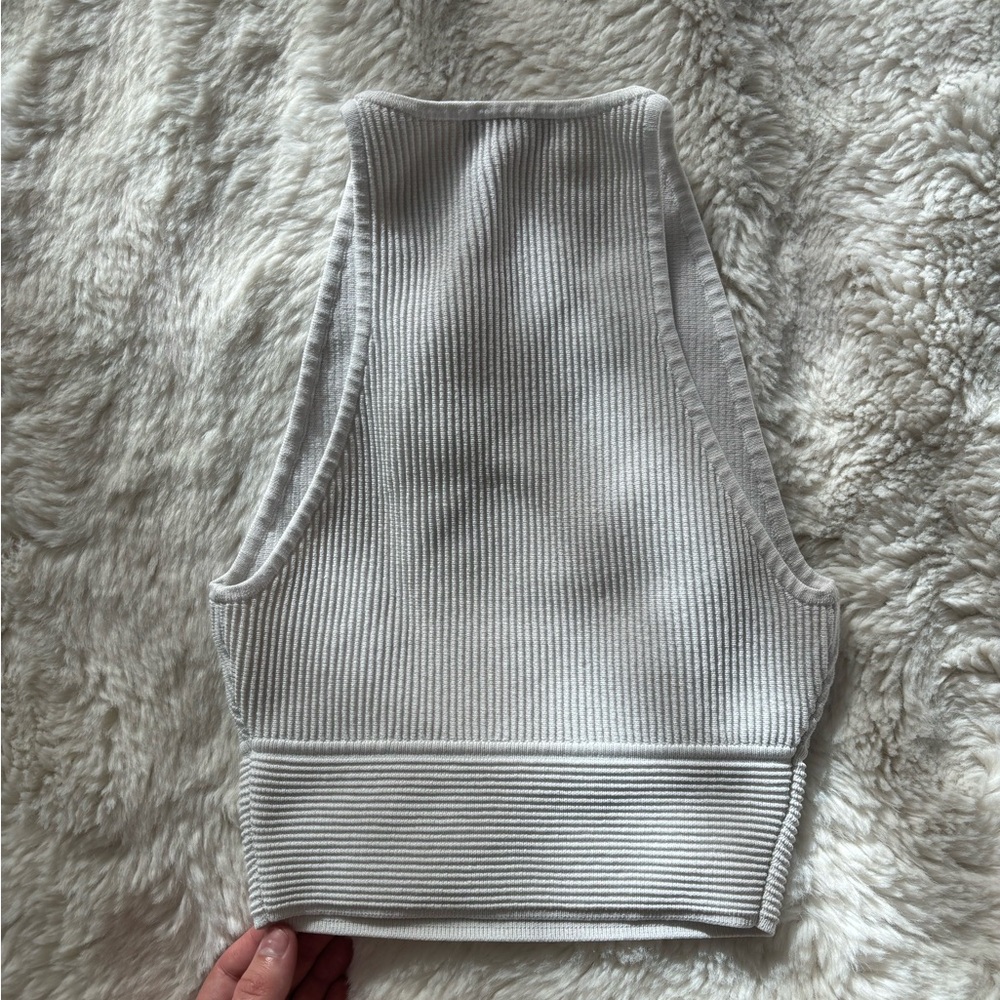 Babaton - Sculpt Knit Ribbed Mock Neck Sleeve Crop Top in Ivory - Picture 4 of 4
